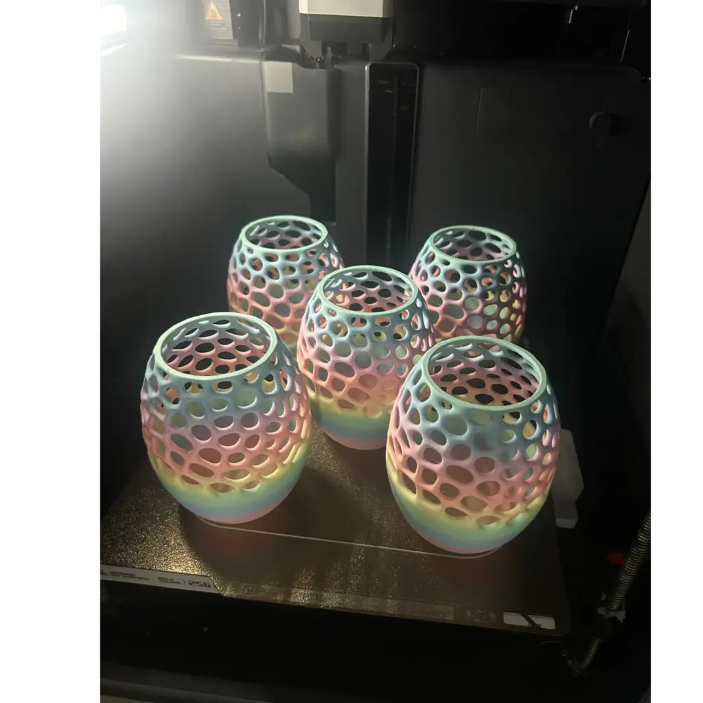 Zakázkový 3d tisk držák tužek